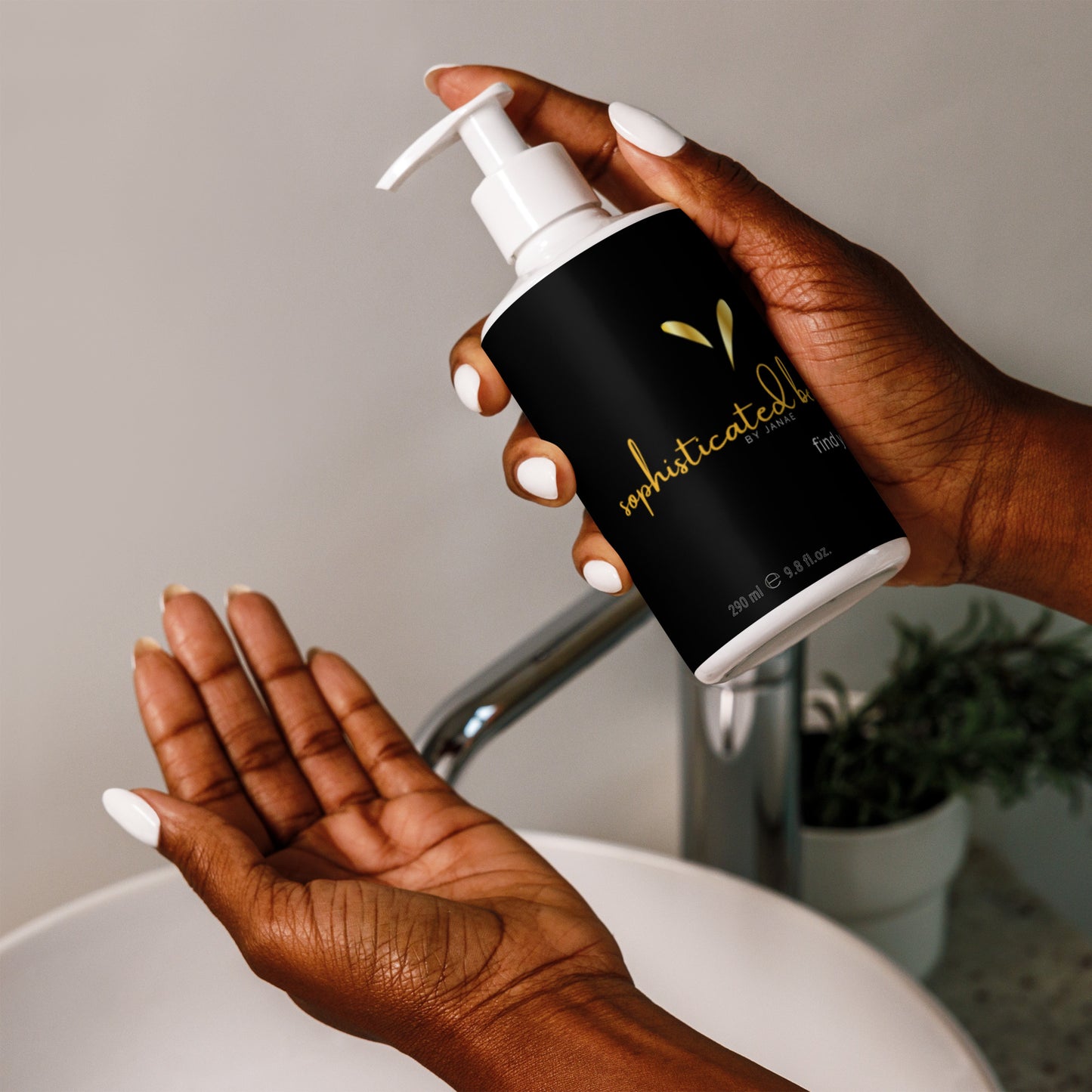 Refreshing hand & body lotion - sophisticated beauty by Janae